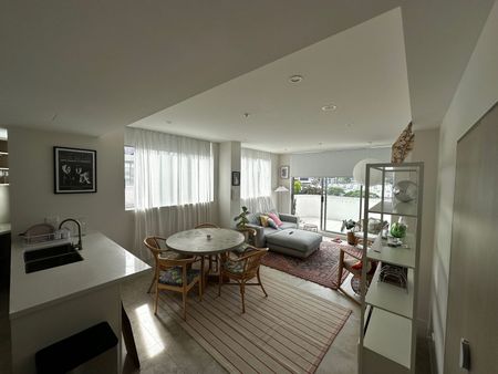 Home For Rent - Photo 3