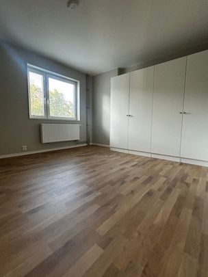 Cyklonvägen 11 - Photo 1