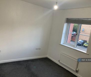 2 bedroom flat to rent - Photo 1