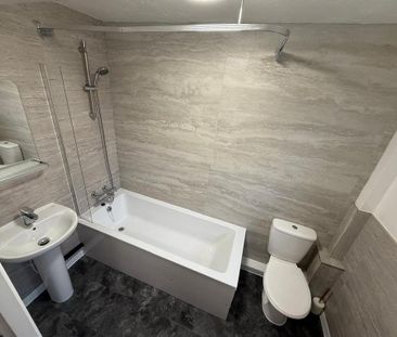 1 bedroom semi-detached house to rent - Photo 3