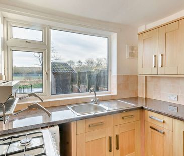 Askern Road, Toll Bar, Doncaster, DN5 0QH - Photo 1