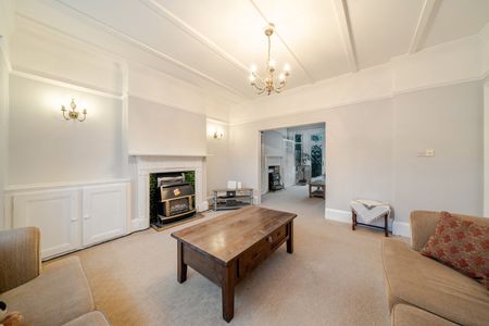 Cricklade Avenue, London, SW2 - Photo 3