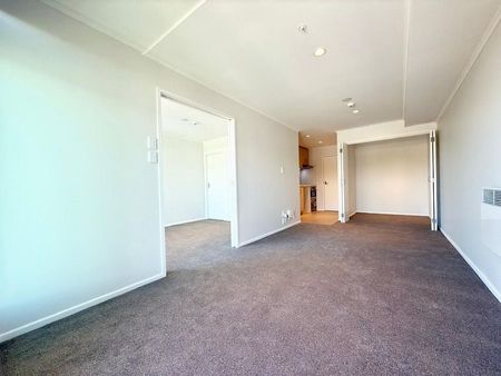 Modern 1 Bed Apartment for Rent - Photo 2