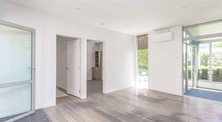 Walk to Westfield - Photo 2