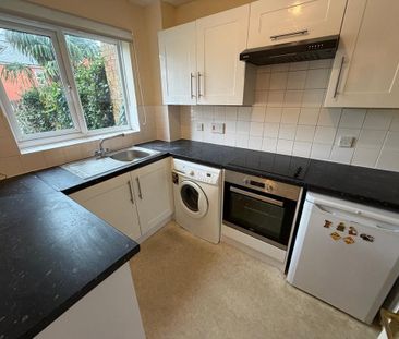 1 bedroom mews to rent - Photo 3