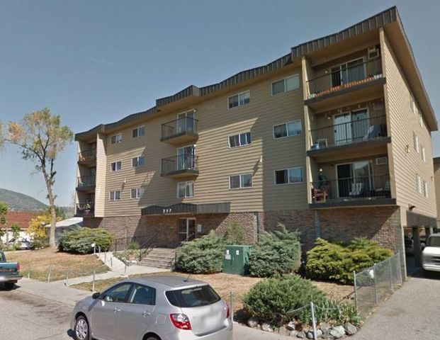 257 SCOTT AVE 2 BR SUITE - Photo 1