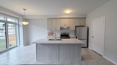 For Lease - 16 Harvey bunker Crescent, Markham, Ontario - Photo 4