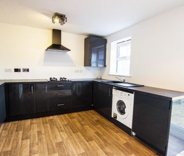 Royal Close, Blackburn - Photo 1