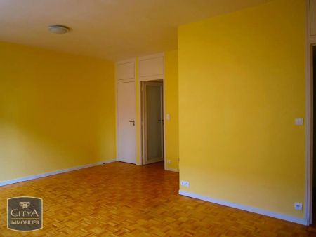 Appartement à louer 4 pièces 67.86m² - Photo 2