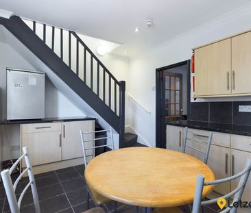 4 bed house to rent in Waterloo Place, WATERLOO PLACE , SA2 - Photo 1