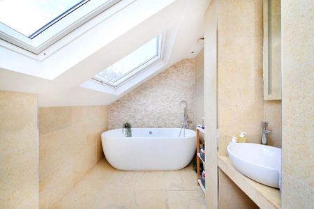 5 bedroom terraced house to rent - Photo 4