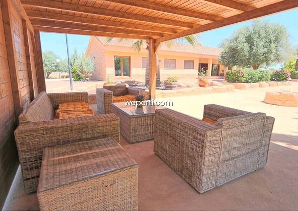 Luxury Villa in Elche, for rent