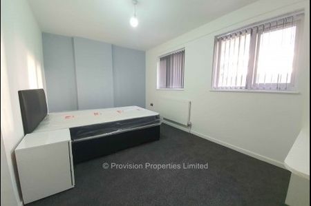 4 Bedroom Houses for Rent - Photo 2