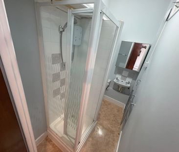 Studio Flat, Stoke Newington Road, N16 - Photo 1