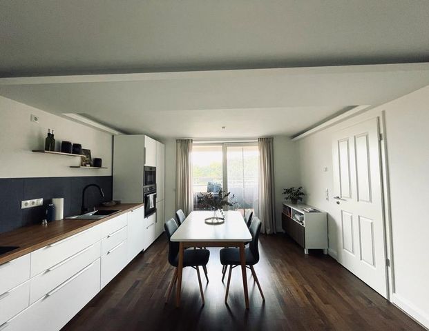 Nachmieter gesucht für moderne 2-Raum-Wohnung 63 qm Dachgeschoss - Photo 1