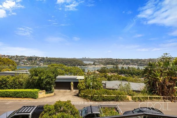 Renovated Home With Spectacular 180° Harbour & City Views - Photo 1