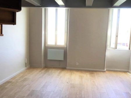 Appartement 3 pièces 53m2 MARSEILLE 6EME 980 euros - Photo 5