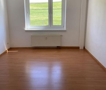 Gepflegte 2-Zimmerwohnung in idyllischer Umgebung! Ruhig und grün! - Foto 1