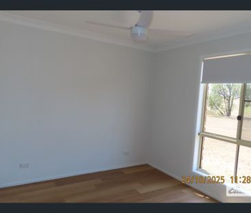 RENOVATED IN LAIDLEY HEIGHTS - Photo 5