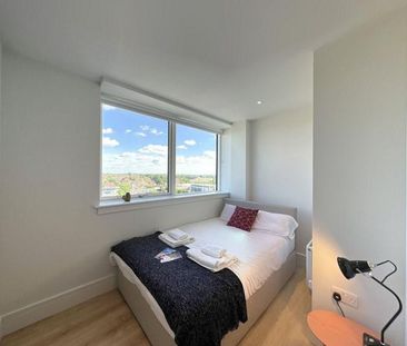 3 bedroom flat to rent - Photo 1