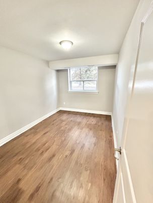 For Lease - 90 Twenty Fifth Street Unit# 32, Toronto, Ontario - Photo 1