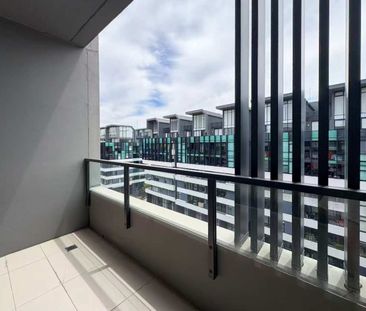 Luxury Stunning One-Bedroom Apartment - Photo 5