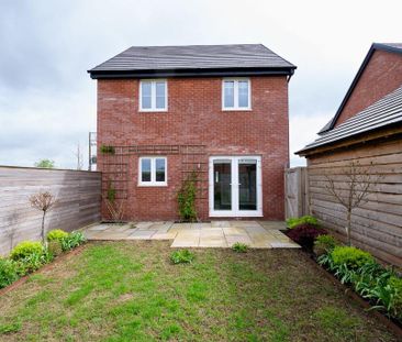 4 bedroom detached house to rent - Photo 4