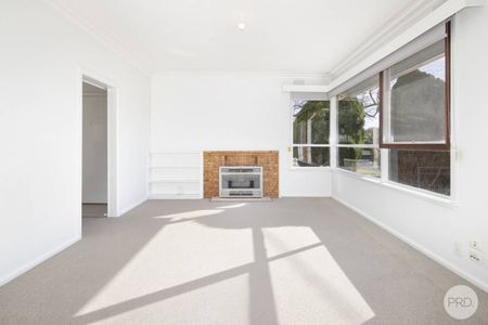 TIDY 3-BEDROOM HOME CLOSE TO LOCAL SCHOOL DISTRICT - Photo 2