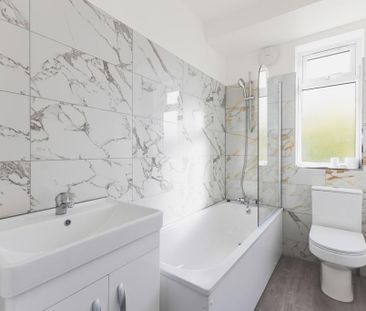 3 bedroom flat to rent - Photo 5