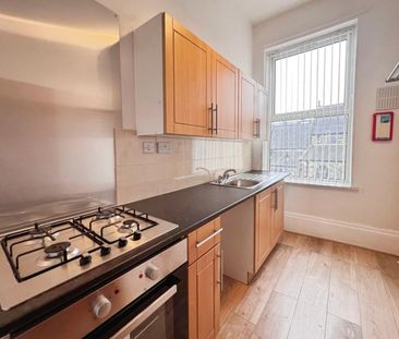 1 bedroom Flat To Let Total Size: 560 SQ FT - Photo 1