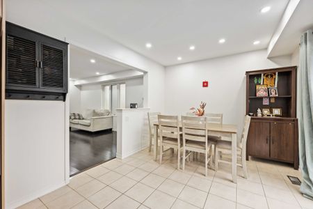 For Lease - 210 Cabin Trail Crescent, Whitchurch-Stouffville, Ontario - Photo 2