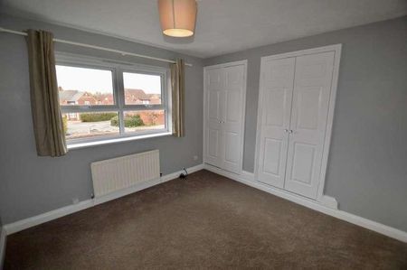 Heybridge Crescent, Caldecotte, MK7 - Photo 3