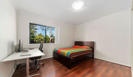 OVERSIZED TWO BEDROOM IN HEART OF HARRIS PARK - Photo 2