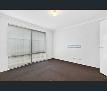 54 Colreavy Ramble, Baldivis, WA 6171 - Photo 4