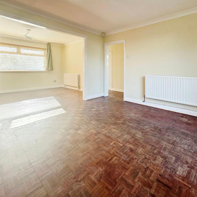 Waterson Road, Chadwell St Mary, RM16 - Photo 1