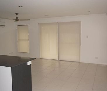 2/33 Warilla View, Blacks Beach - Photo 1