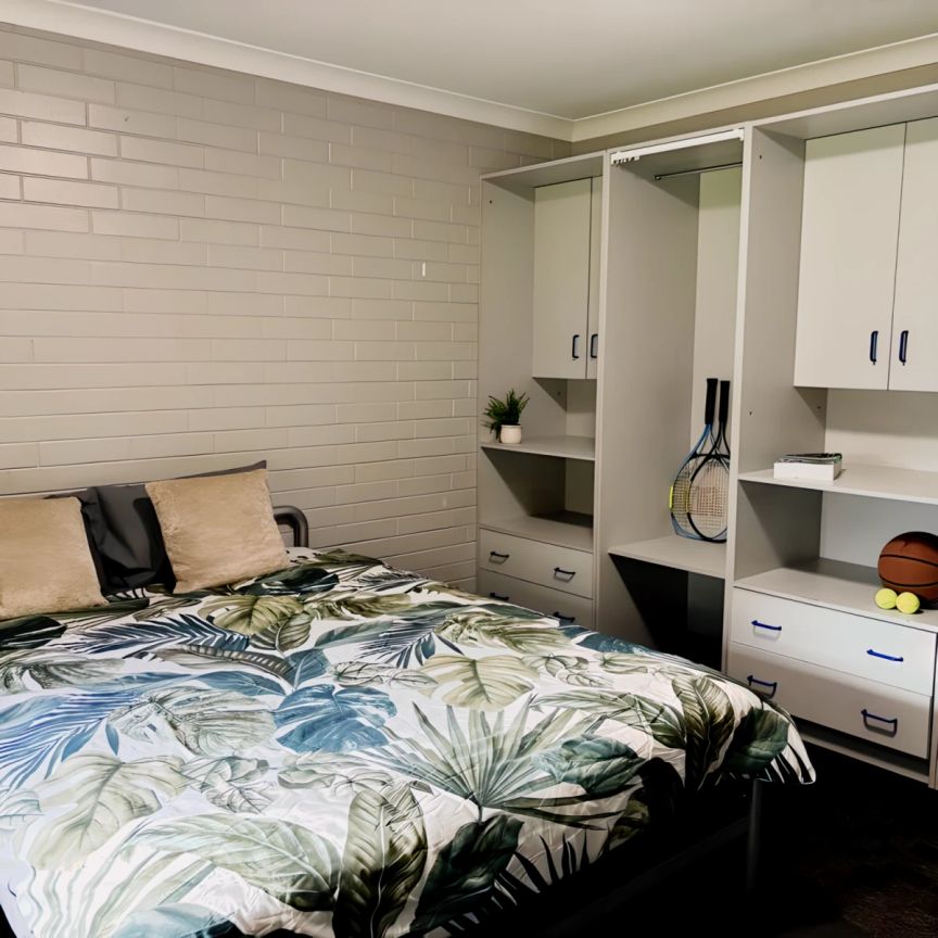 3 Bedroom Apartment south - Double bed - Photo 1