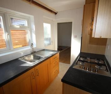 Wellington Street, Staffordshire, Burton upon Trent, DE14 - Photo 1