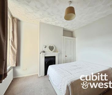 3 bedroom terraced house to rent - Photo 3