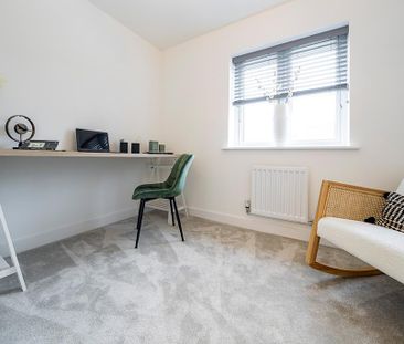 3 bedroom detached house to rent - Photo 2