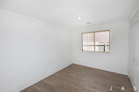 “Three Bedroom Duplex in a Convenient Braybrook Location” - Photo 5