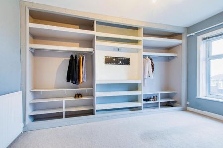 2 bedroom end of terrace house to rent - Photo 3