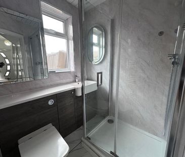 3 bedroom terraced house to rent - Photo 6