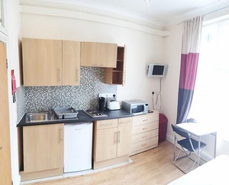 Studio to rent - Photo 5