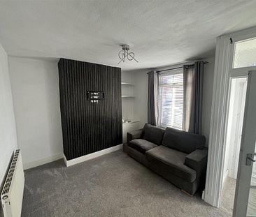 1 bedroom house to rent - Photo 2