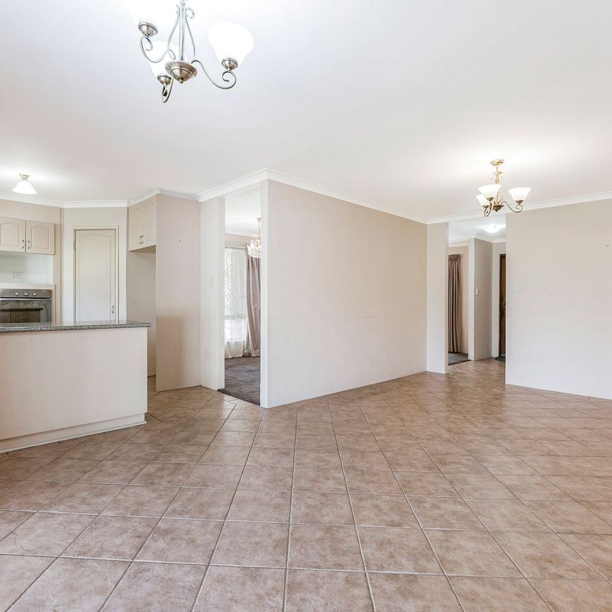 Family Home with Room for Boat or Caravan - Photo 1