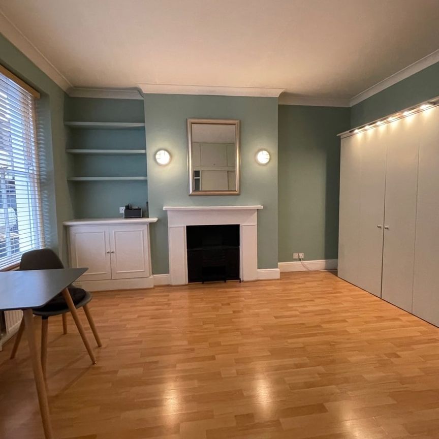 Studio Flat, Shelton Street, WC2H - Photo 1