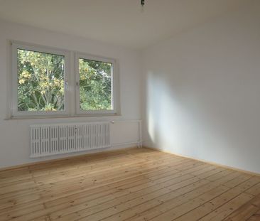 *** sanierte Erdgeschoss-Wohnung mit Dusche und Balkon gesucht? *** - Photo 6