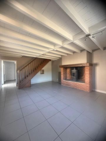 Location Maison 5 pièces 133m² PUYGOUZON 81990 - Photo 2