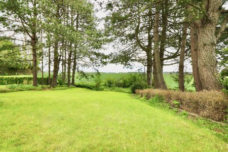 Charmante villa met 3 slpks, ondergrondse garage & tuin voor 1.025 EUR/mnd - Photo 3